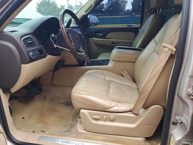 Вид 2007 GMC YUKON DENALI, угол 7