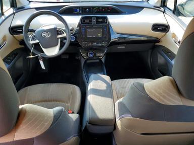 Vista de 2017 TOYOTA PRIUS TWO, ángulo 8