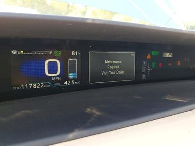 Vista de 2017 TOYOTA PRIUS TWO, ángulo 9