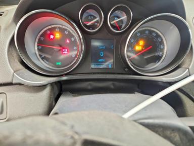 Vista de 2012 BUICK REGAL, ángulo 9