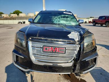Vista de 2017 GMC TERRAIN DENALI, ángulo 5