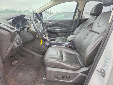 Vue de 2013 FORD ESCAPE TITANIUM, angle 7