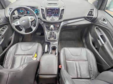 Vue de 2013 FORD ESCAPE TITANIUM, angle 8