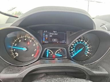 Vue de 2013 FORD ESCAPE TITANIUM, angle 9