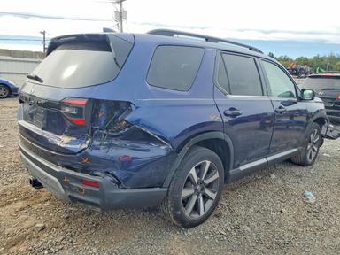 Vue de 2024 HONDA PILOT TOURING, angle 3