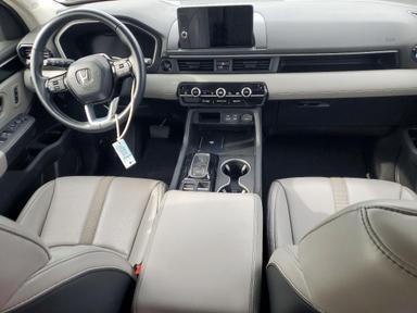 Vue de 2024 HONDA PILOT TOURING, angle 8