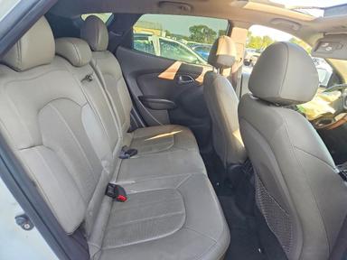 Вид 2015 HYUNDAI TUCSON LIMITED, угол 11