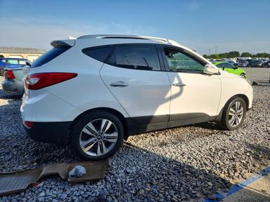 Вид 2015 HYUNDAI TUCSON LIMITED, угол 3
