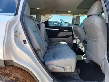 Vista de 2019 TOYOTA HIGHLANDER XLE, ángulo 10
