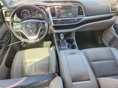 Vista de 2019 TOYOTA HIGHLANDER XLE, ángulo 8