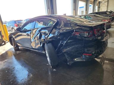 Vista de 2020 MAZDA 3 PREMIUM, ángulo 2