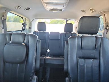 Vue de 2016 CHRYSLER TOWN &amp; COUNTRY TOURING, angle 10