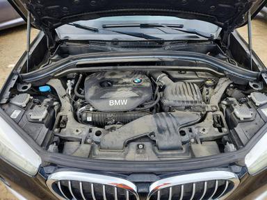 Vedere 2017 BMW X1 XDRIVE28I, unghi 12