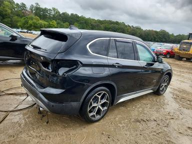 Vedere 2017 BMW X1 XDRIVE28I, unghi 3