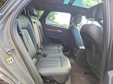 Vue de 2023 AUDI Q5 PREMIUM PLUS 45, angle 11