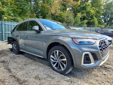 Vue de 2023 AUDI Q5 PREMIUM PLUS 45, angle 4