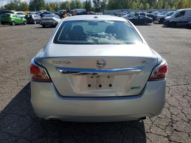 Vue de 2014 NISSAN ALTIMA 2.5, angle 6