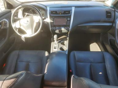 Vue de 2014 NISSAN ALTIMA 2.5, angle 8