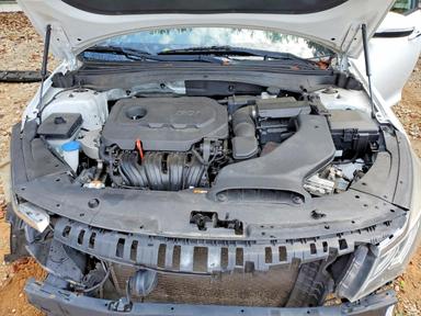 منظر 2019 KIA OPTIMA LX، زاوية 11