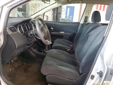 Vedere 2011 NISSAN VERSA 1.8 S, unghi 7