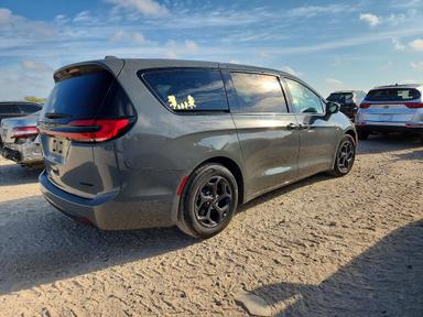 Вид 2022 CHRYSLER PACIFICA HYBRID LIMITED, угол 3