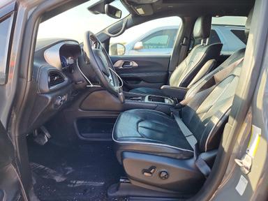 Вид 2022 CHRYSLER PACIFICA HYBRID LIMITED, угол 7