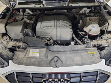 Vista de 2021 AUDI Q5 PREMIUM, ángulo 12