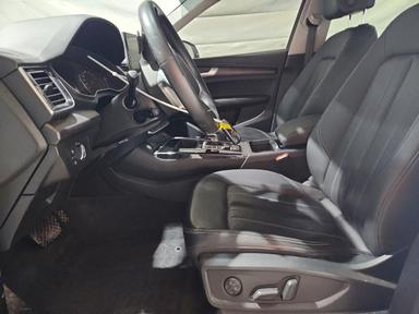 Vista de 2021 AUDI Q5 PREMIUM, ángulo 7