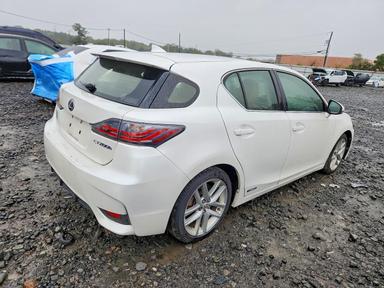 Vue de 2017 LEXUS CT 200, angle 3