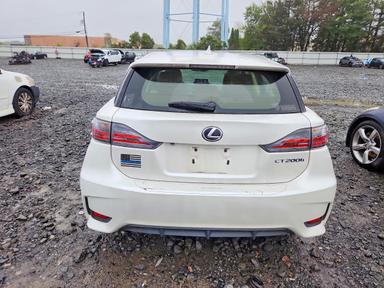 Vue de 2017 LEXUS CT 200, angle 6