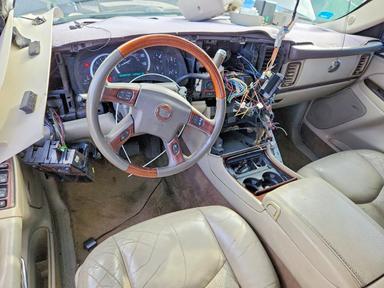 2003 CADILLAC ESCALADE EXT view, angle 8
