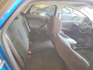 Vue de 2016 FORD FOCUS SE, angle 10