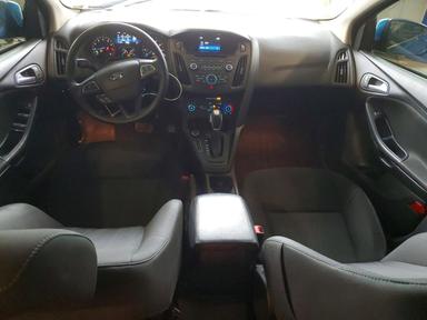 Vue de 2016 FORD FOCUS SE, angle 8