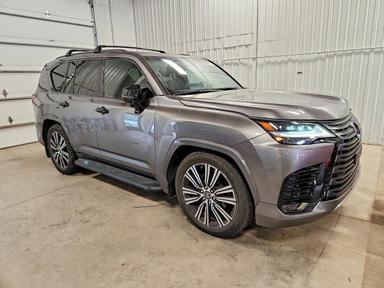 منظر 2023 LEXUS LX 600 LUXURY، زاوية 4