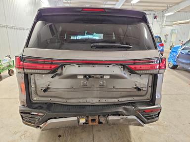 منظر 2023 LEXUS LX 600 LUXURY، زاوية 6