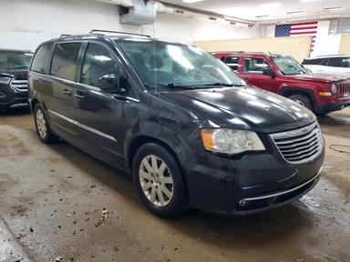 Вид 2014 CHRYSLER TOWN &amp; COUNTRY TOURING, угол 4