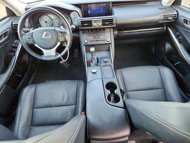 Vedere 2019 LEXUS IS 300, unghi 8