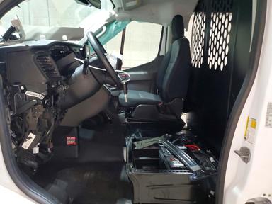 2025 FORD TRANSIT T-250 LOW ROOF DELIVERY VAN view, angle 7