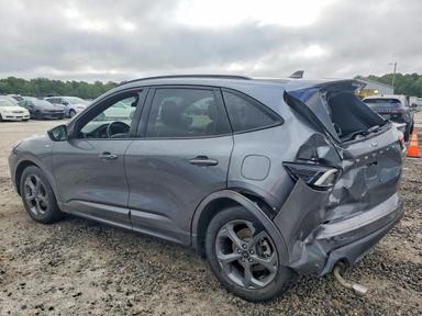 Vue de 2024 FORD ESCAPE ST LINE, angle 2