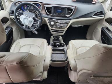 Vue de 2021 CHRYSLER VOYAGER LXI, angle 8