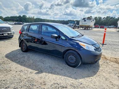 Vue de 2015 NISSAN VERSA NOTE SV, angle 4
