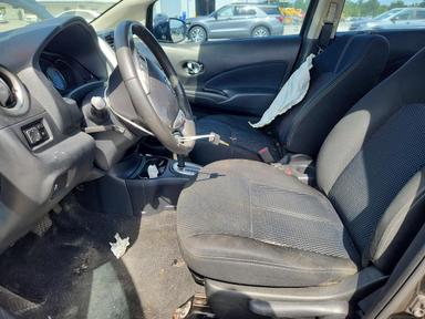Vue de 2015 NISSAN VERSA NOTE SV, angle 7