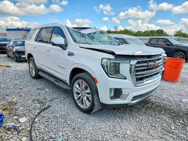 Вид 2021 GMC YUKON SLT, угол 4