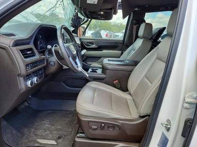 Вид 2021 GMC YUKON SLT, угол 7