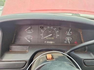 Вид 1997 FORD F250, угол 9