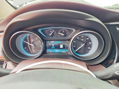 Vue de 2017 BUICK ENVISION ESSENCE, angle 9