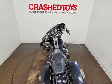 منظر 2009 HARLEY-DAVIDSON FLHX، زاوية 6
