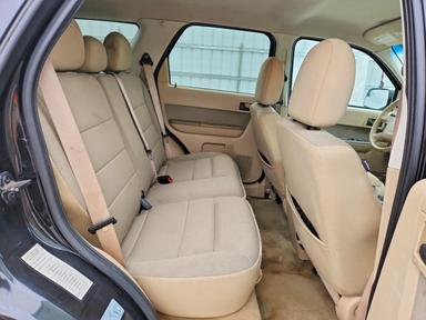 Vue de 2011 FORD ESCAPE XLT, angle 11