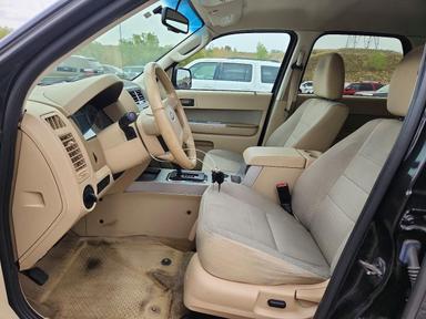 Vue de 2011 FORD ESCAPE XLT, angle 7