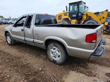 منظر 2000 CHEVROLET S TRUCK S10، زاوية 2